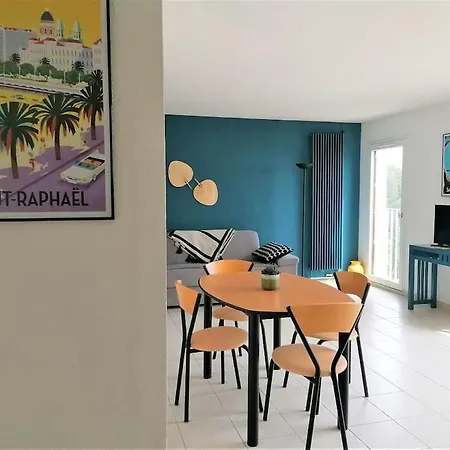 Les Orangers De Santa Lucia, Vue Et Port, St Raphael アパート Saint-Raphaël